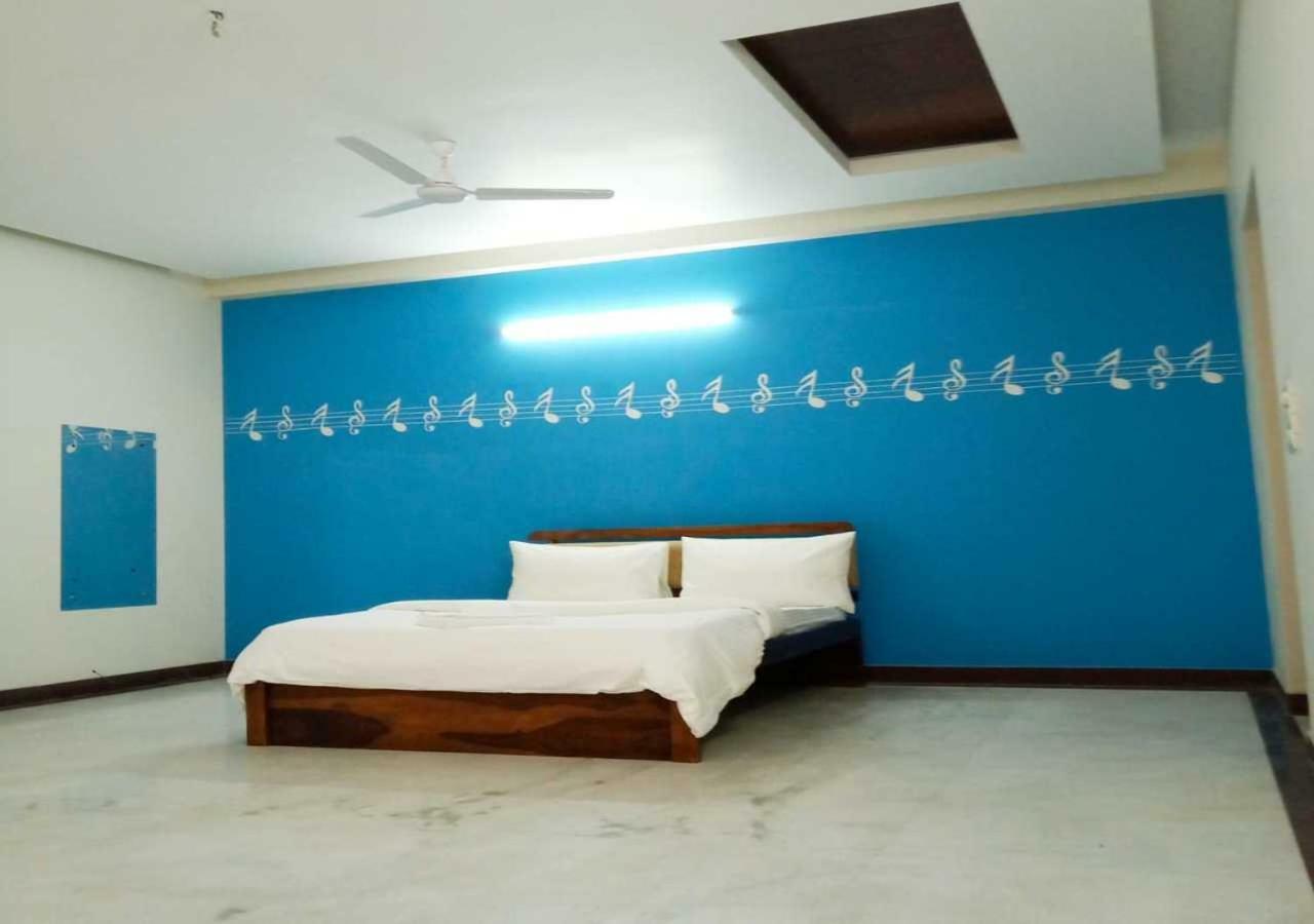 J P Residency Hotell Greater Noida Eksteriør bilde
