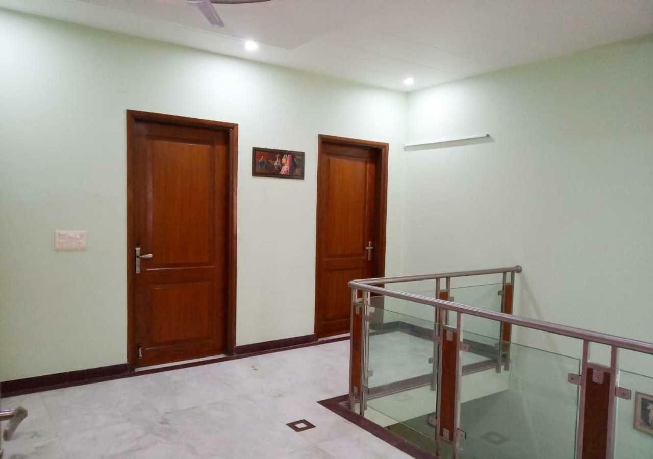 J P Residency Hotell Greater Noida Eksteriør bilde