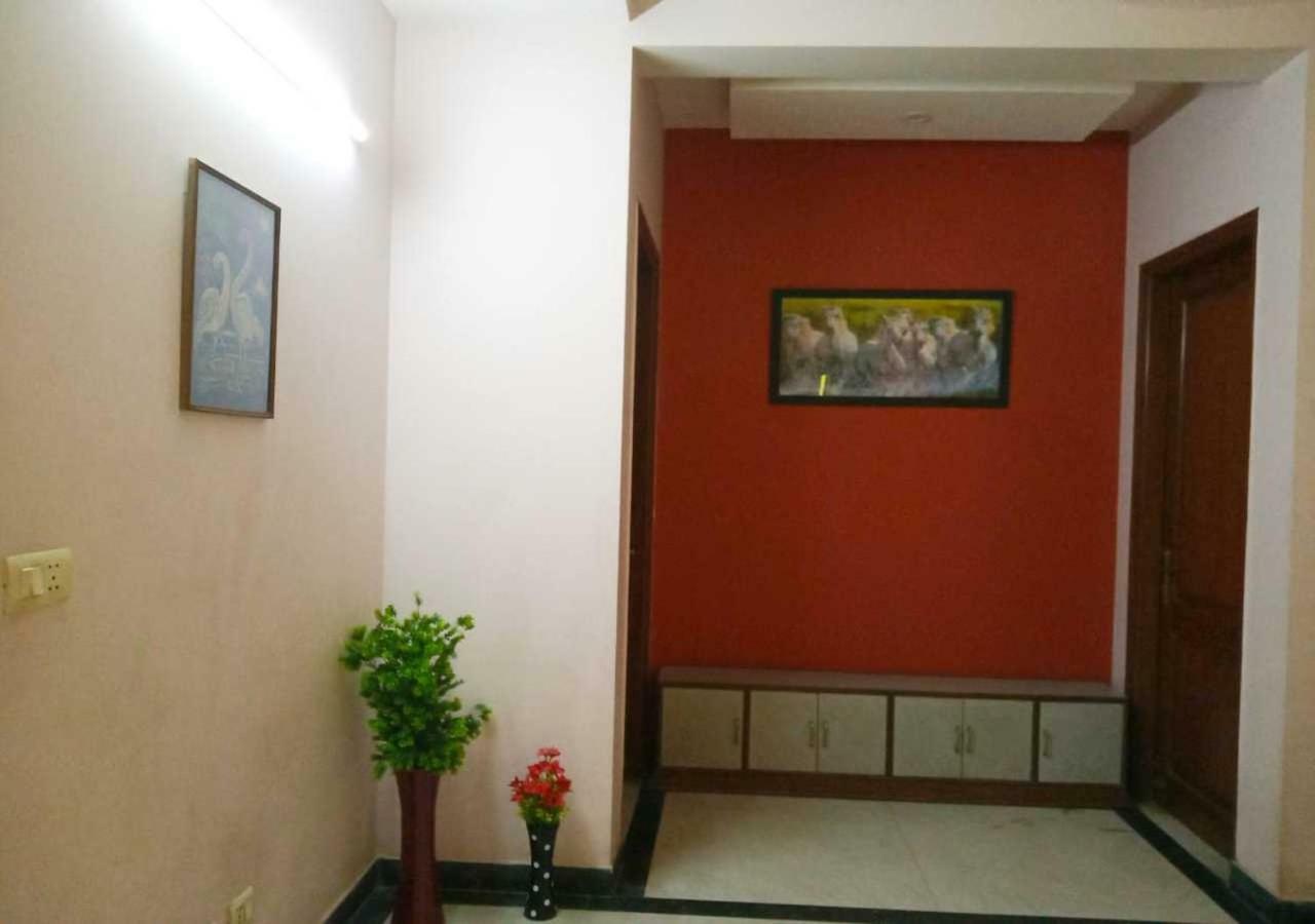 J P Residency Hotell Greater Noida Eksteriør bilde