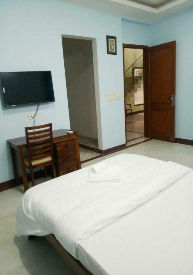 J P Residency Hotell Greater Noida Eksteriør bilde